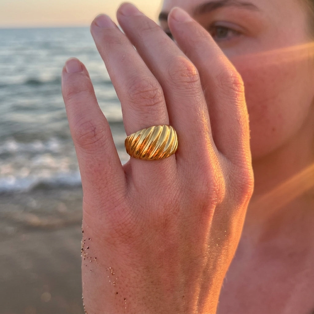 Ribbed Domed Ring