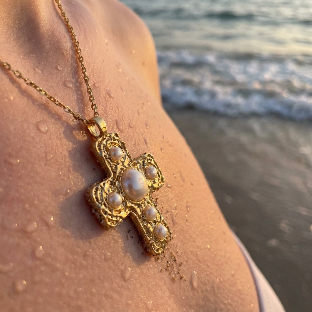 Layered Cross Pendant Necklace
