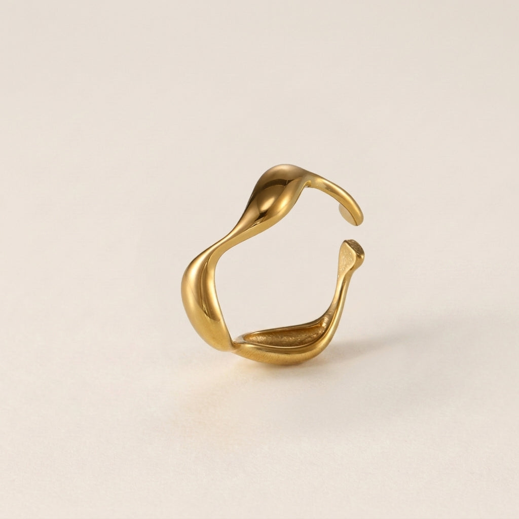 Wavy Ring