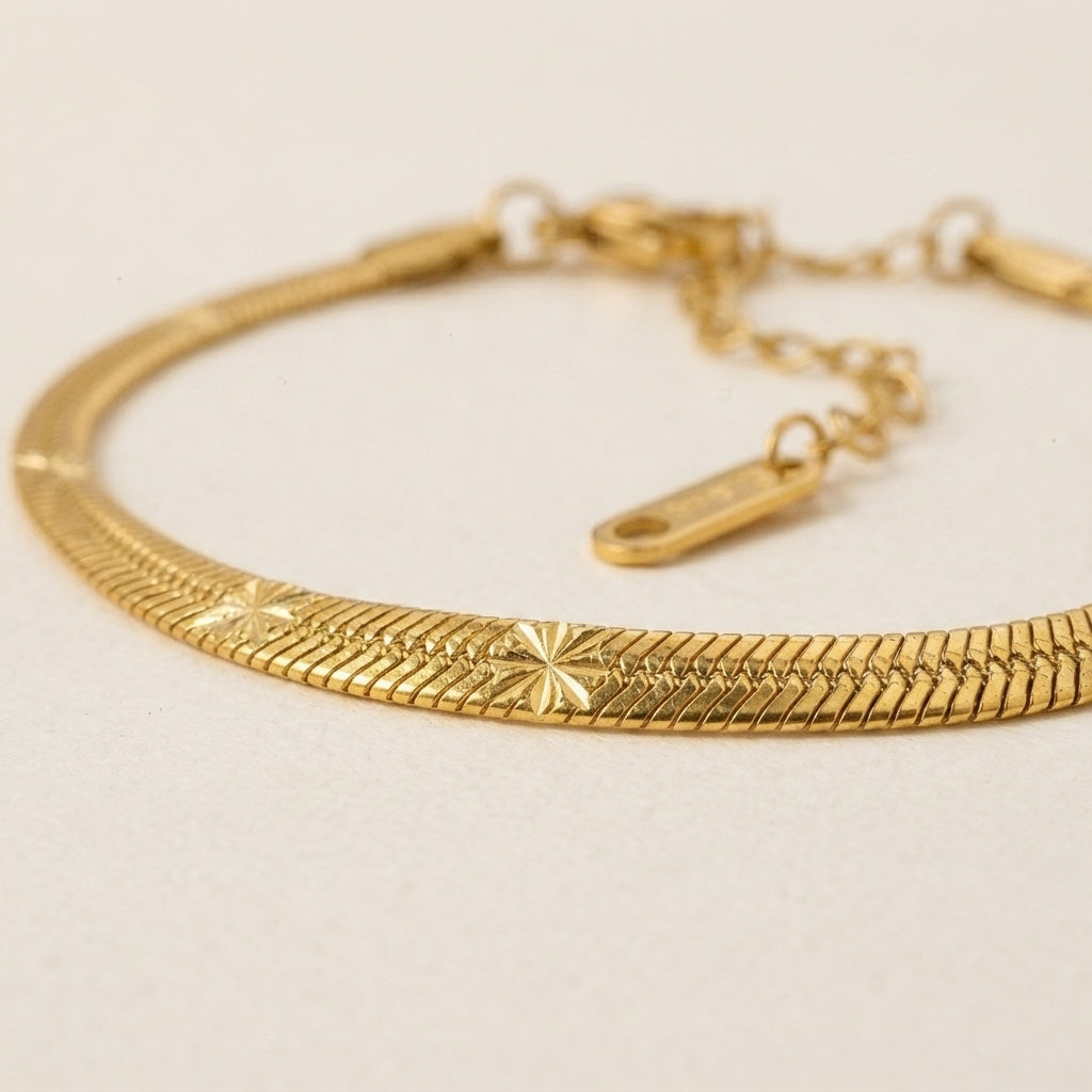 Star Pattern Snake Chain Bracelet
