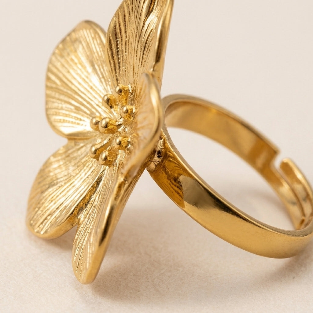 Elegant Flower Ring