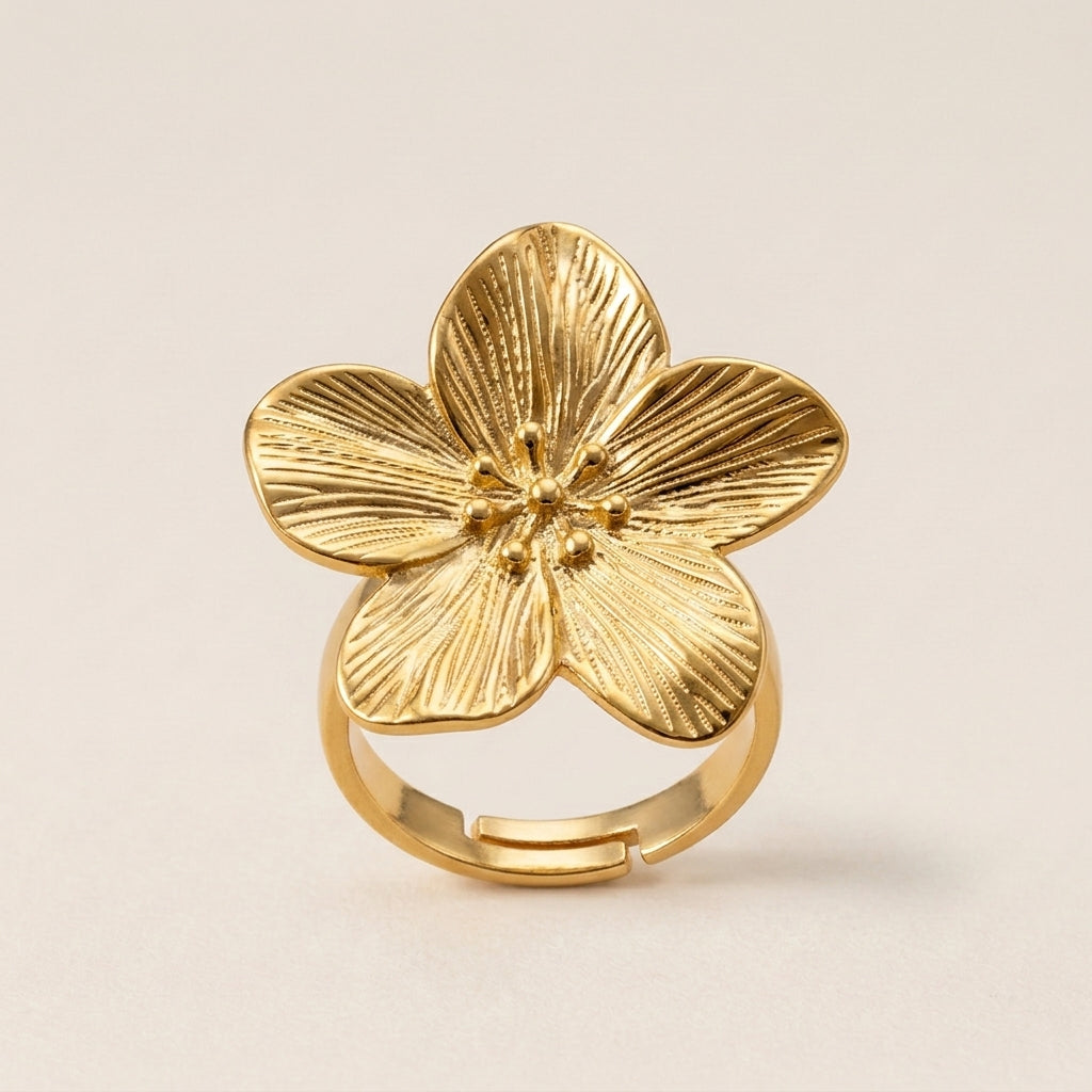 Elegant Flower Ring